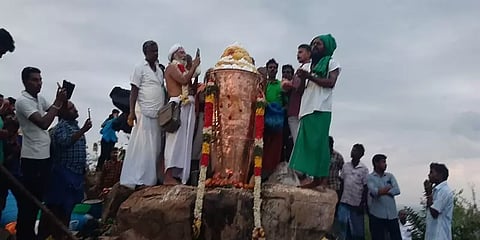 பெரம்பலூர்: பிரம்மரிஷி மலை உச்சியில் ஏற்றப்பட்ட கார்த்திகை மகாதீபம்