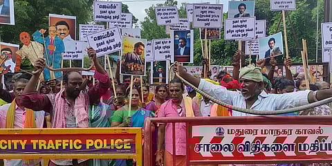 சூர்யாவுக்கு ஆதரவாக மதுரை ஆட்சியர் அலுவலகத்தில் பழங்குடிகள் கூட்டமைப்பினர் ஆர்ப்பாட்டம்