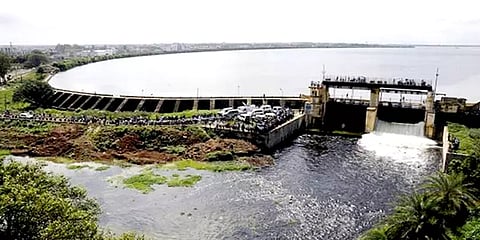 சென்னை: நீர் பிடிப்பு பகுதியில் மழை: புழல் ஏரியில் நீர் திறப்பு 1000 கன அடியாக அதிகரிப்பு