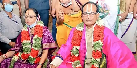 உலக நன்மைக்காக ஸ்ரீவில்லிபுத்தூர் ஆண்டாள் கோவிலில் வழிபாடு செய்த மத்தியப் பிரதேச முதல்வர்