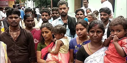 ”சாதிசான்றிதழ் இல்லாததால் குலதொழிலில் ஈடுபடும் நிலை” - மதுரை பழங்குடியின மக்கள் ஆதங்கம்