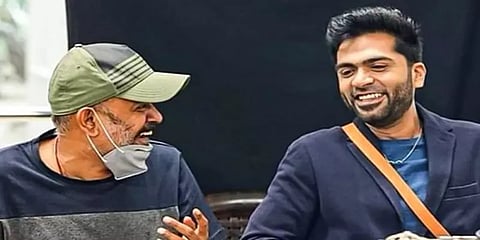 அஜித்துக்கு ஒரு ’மங்காத்தா’ன்னா... சிம்புவுக்கு ஒரு ’மாநாடு’: நெட்டிசன்கள் விமர்சனம்