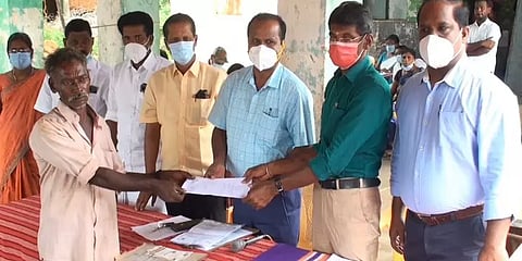 உசிலம்பட்டி: மலைவாழ் மக்களுக்கு சிறப்பு நலத்திட்ட உதவிகள் வழங்கும் முகாம்