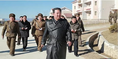 'கிம் ஜாங் உன் ஸ்டைலை காப்பி செய்யாதீர்!' - வட கொரியாவில் லேதர் கோட்டுகளுக்கு தடை