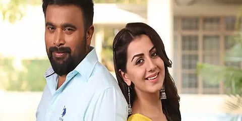 கூட்டுக் குடும்பத்தின் அருமையை சொல்ல முயற்சிக்கும் ராஜவம்சம் - திரைவிமர்சனம்!