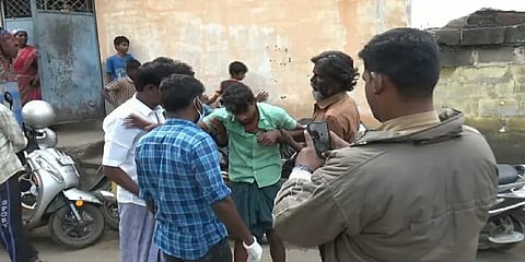 “மனைவியுடன் சேர்த்துவையுங்கள்.. இல்லாவிட்டால்”-செல்போன் டவரில் ஏறி போராட்டம் நடத்திய நபர்