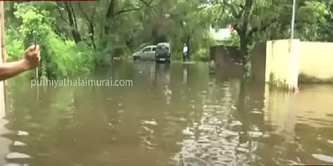 சென்னையில் கனமழை: 820 பம்புகளைக் கொண்டு நீரை அகற்றும் பணி தீவிரம் - ககன்தீப் சிங் பேடி