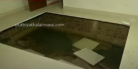 ஊரப்பாக்கம்: வீட்டிற்குள் 10 அடி ஆழத்தில் பள்ளம் ஏற்பட்டு பெருக்கெடுத்த வெள்ளம்