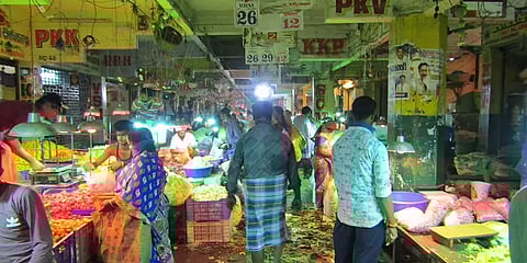 கோயம்பேடு சந்தையில் தக்காளி கிரவுண்டுக்கு ஒரு ஏக்கர் இடம் ஒதுக்கீடு