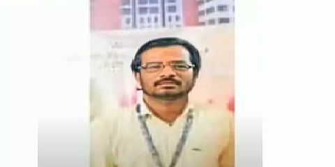 சென்னை: மாணவிகளுக்கு ஆபாச குறுந்தகவல் அனுப்பிய பேராசிரியர் கைது