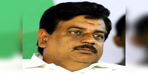 “அதிமுகவிலிருந்து நீக்கப்பட்டதாக பொய்யான தகவல்”-உடுமலை ராதாகிருஷ்ணன் சார்பில் புகார்