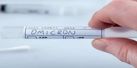 இந்தியாவில் 3 வது நபருக்கு ஒமைக்ரான் பாதிப்பு - குஜராத்தில் ஒருவருக்கு தொற்று