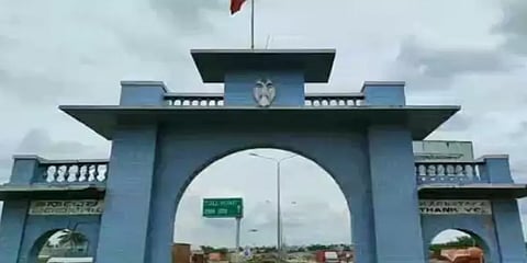 கர்நாடகாவில் ஒமைக்ரான் உறுதி: தமிழக எல்லையில் பெயரளவில் மட்டுமே வாகன சோதனை