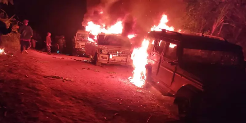 பாதுகாப்பு படை தாக்குதலில் பொதுமக்கள் 13 பேர் சுட்டுக்கொலை! நாகாலாந்தில் அதிர்ச்சி சம்பவம்