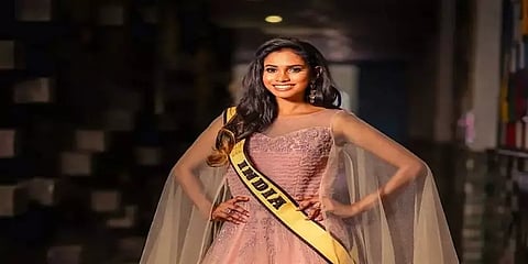 உலக திருநங்கை அழகிப் பட்டத்தை வென்ற கேரளாவைச் சேர்ந்த ஸ்ருதி சித்தாரா!