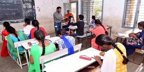 பாலிடெக்னிக் விரிவுரையாளர் தேர்வில் வினாத்தாள் வெளியானதாக வதந்தி பரப்பியவர் மீது நடவடிக்கை