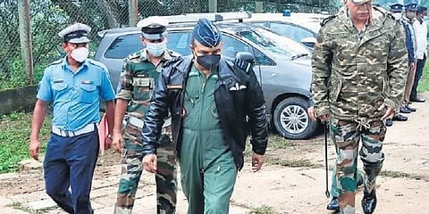 ஹெலிகாப்டர் விபத்து: சுற்றுலாப் பயணிகளிடமும் விசாரிக்க முடிவு