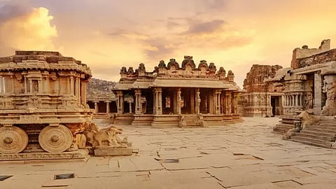 ஹம்பி நினைவுச்சின்னங்கள்