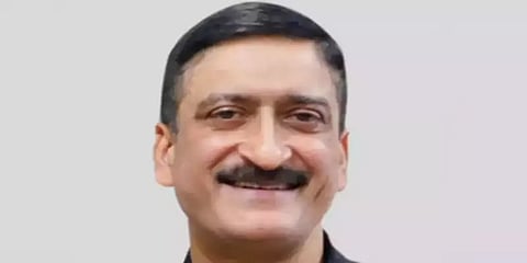 பிரிகேடியர் லிட்டெரின் உடல் முழு ராணுவ மரியாதையுடன் தகனம்