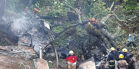 ஹெலிகாப்டர் விபத்து - முப்படை, காவல்துறையினர் விசாரணை