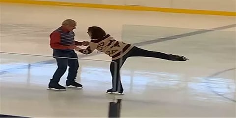 புற்றுநோயால் பாதிக்கப்பட்ட 77 வயது நபர் ஐஸ் ஸ்கேட் செய்து அசத்தல்: வைரல் வீடியோ