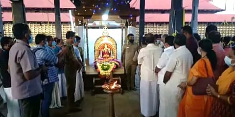 சபரிமலை: 22ஆம் தேதி தங்க அங்கி ஊர்வலம் - 26ஆம் தேதி மண்டல பூஜை