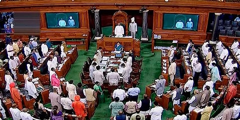 "சிறார்களின் தற்கொலையை தடுக்க நடவடிக்கை" - மத்திய அரசு தகவல்