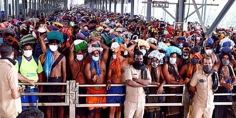 சபரிமலையில் நாளுக்கு நாள் அதிகரிக்கும் பக்தர்கள் கூட்டம்: பாதுகாப்பு அதிகரிப்பு