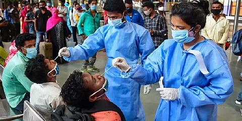 மற்ற கொரோனா வகைகளைவிட 70% வேகமாக பரவும் ஒமைக்ரான்