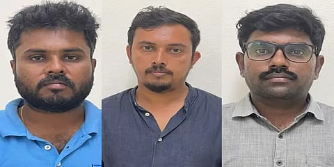 மைக்ரோசாஃப்ட் நிறுவனம் பெயரில் போலி இணையதளம்: கால் சென்டர் நடத்திய 3 பேர் கைது