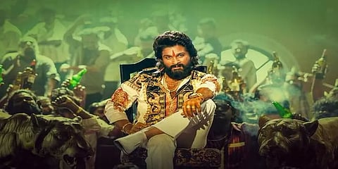 ’புஷ்பா’ ரிலீஸ்: தியேட்டரில் ரசிகர்களுக்கு நேரில் சர்ப்ரைஸ் கொடுத்த அல்லு அர்ஜுன்