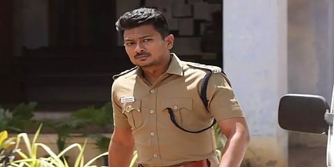 காவலர் கெட்டப்பில் கவனம் ஈர்க்கும் உதயநிதி: ‘நெஞ்சுக்கு நீதி’ புகைப்படத் தொகுப்பு