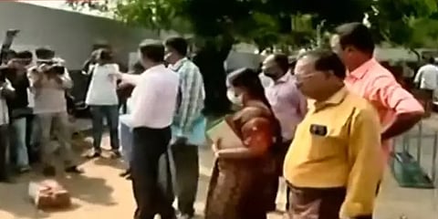 மாணவர்கள் இறந்த விவகாரம் - நெல்லை சாஃப்டர் பள்ளியில் அதிகாரிகள் ஆய்வு