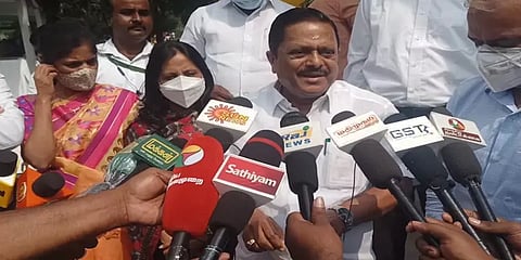 வண்டலூர் பூங்கா: காற்றில் இருந்து தண்ணீர் எடுக்கும் இயந்திரம் - திறந்து வைத்த அமைச்சர்