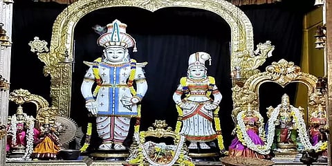 மார்கழி மாத பௌர்ணமி: ஸ்ரீ பாண்டுரங்க சமேத ரகுமாயி தாயாருக்கு வெண்ணெய் காப்பு