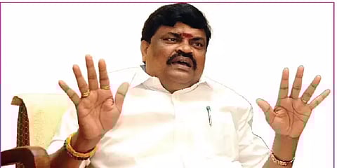 ராஜேந்திர பாலாஜியை பிடிக்க தனிப்படை பெங்களூரு விரைவு