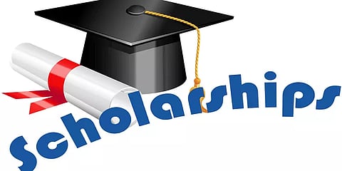 உதவித்தொகை முறைகேடு - 52 கல்லூரி முதல்வர்களுக்கு சம்மன்