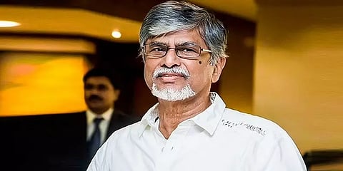 வெற்றி வந்தவுடன் நடிகர்கள் மாறிவிடக்கூடாது - மாநாடு வெற்றி விழாவில் எஸ்.ஏ.சந்திரசேகர்