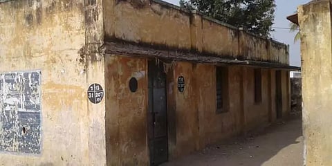 கொரோனா கால மாணவர் நலன் 15: கல்லறைகளாகும் கல்வி நிலையங்கள்... காட்சிகள் மாறுமா?