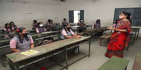 ஓமைக்ரான்: பள்ளி, கல்லூரிகளுக்கு வழிகாட்டு நெறிமுறைகளை வெளியிட்டது சென்னை மாநகராட்சி