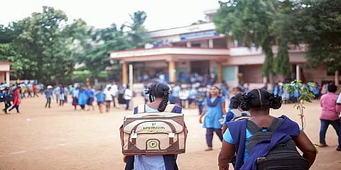 பள்ளி மாணவர்களின் பாடச்சுமைகளை குறைக்க என்சிஇஆர்டி முடிவு