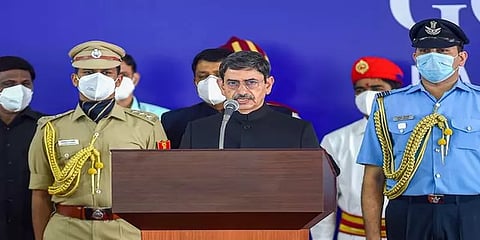 நீட் தேர்விலிருந்து விலக்களிக்கும் மசோதா ஆளுநரின் பரிசீலனையில் உள்ளது - ஆர்டிஐ தகவல்