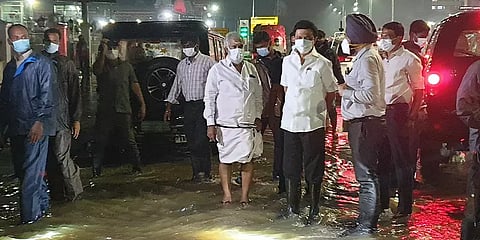 சென்னை மழை: நள்ளிரவில் வெள்ளம் பாதித்த இடங்களில் முதல்வர் மு.க.ஸ்டாலின் நேரில் ஆய்வு