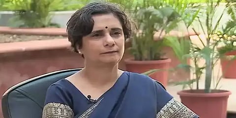 'இன்னும் பல அலைகள் வரலாம்; கொரோனாவுடன் வாழ பழக வேண்டும்' - வைராலஜிஸ்ட் ககன்தீப் காங்