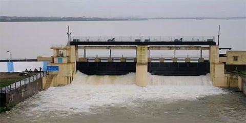 சென்னை: புழல் ஏரியில் இருந்து 3 ஆயிரம் கன அடி நீர் வெளியேற்றம்