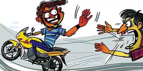 நாகை: திருடுப்போன பைக்கில் இருந்த ஜிபிஎஸ்... கையும் களவுமாக சிக்கிய பலநாள் திருடர்கள்