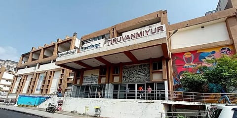 ரயில் நிலைய கவுன்ட்டரில் ரூ.1.32 லட்சம் கொள்ளை - நாடகமாடிய ரயில்வே ஊழியர் கைது