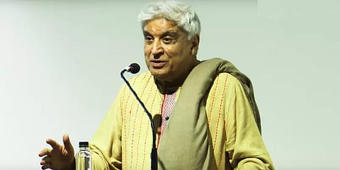 “புல்லி பாய் விவகாரத்தில் கைதாகியுள்ள 18 வயது பெண்ணை மன்னியுங்கள்” - கவிஞர் ஜாவேத் அக்தர்