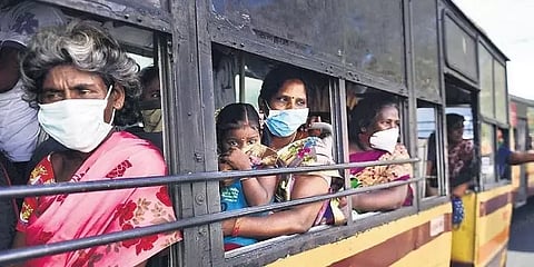 தமிழக ஊரடங்கு: பொது இடங்களில் பயணம் மேற்கொள்வோர் கவனத்திற்கு...