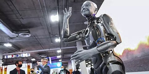 அமெரிக்காவின் புகழ்பெற்ற தொழில்நுட்ப கண்காட்சியில் கவரும் அமேகா ரோபோ